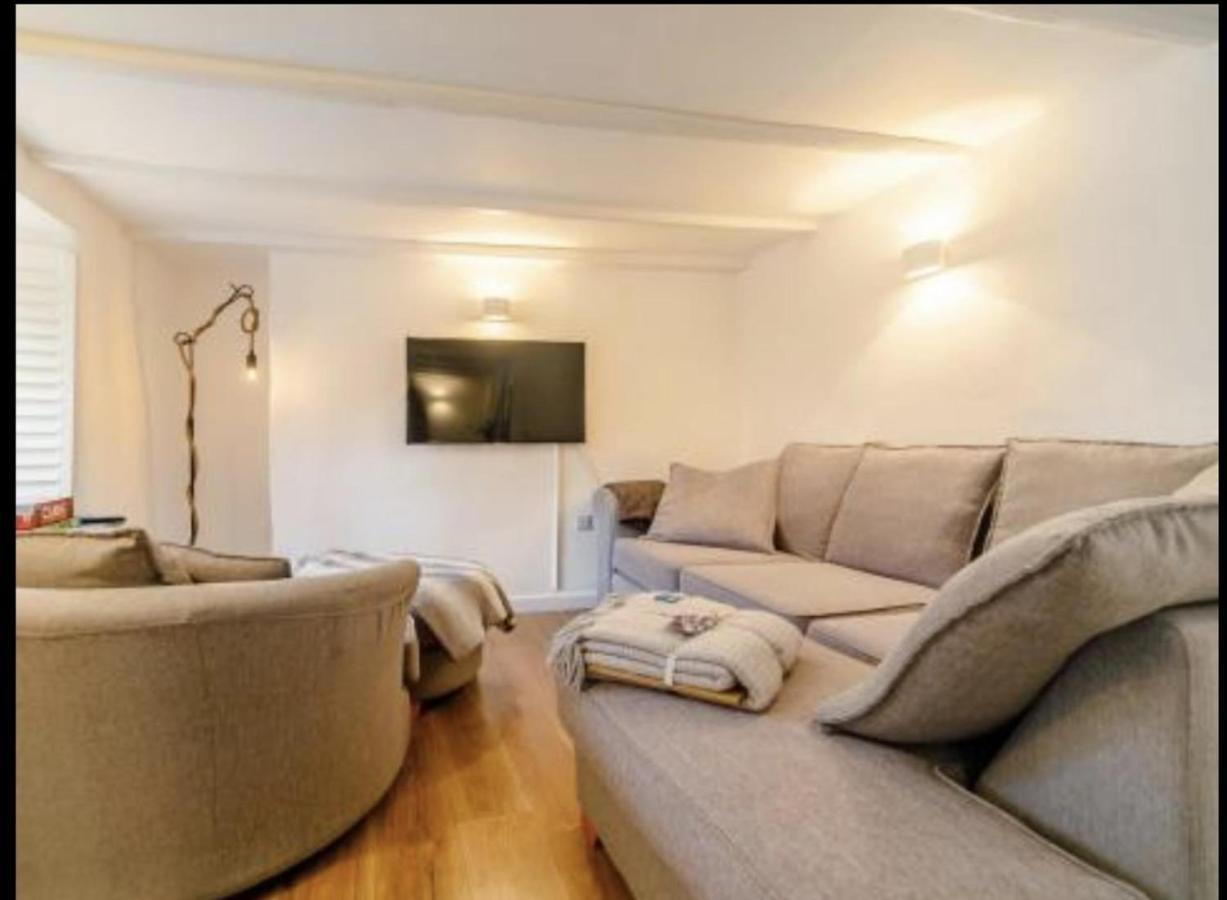 Charming 2-Bed Cottage In Wadebridge Cornwall المظهر الخارجي الصورة